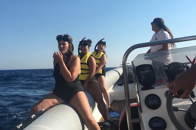 Private Cruise to Poseidon Temple at Sounio Cape with Snorkeling and Swimming - Seeing the Temple of Poseidon from the water