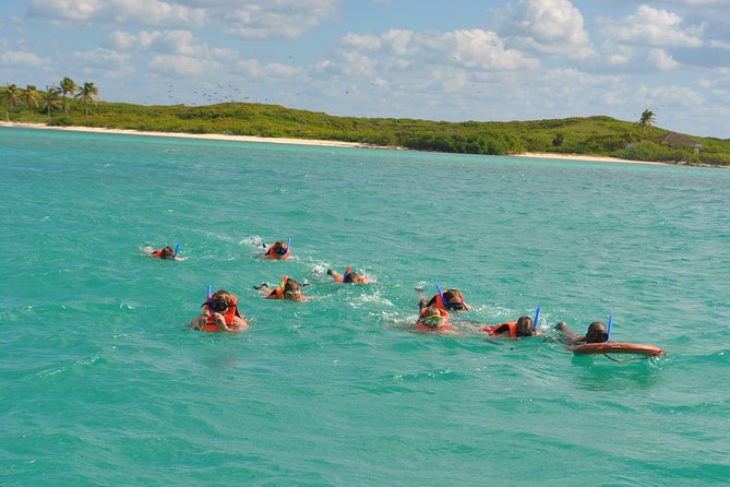 Private Escape: Isla Contoy & Isla Mujeres with Snorkeling - Lunch With Tikin Xiic Flavor