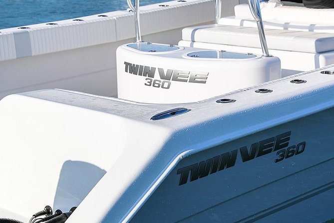 Private Fast Power Catamaran. Full or Half Day for Beach Hopping, Snorkel & Swim - Magens Bay and Beach-Bar Stops