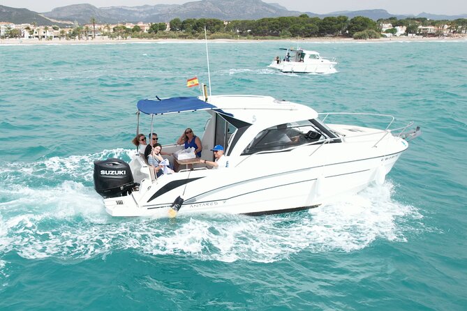 Private Snorkeling Boat Sailing Experience Included - A short cruise with room for personal attention