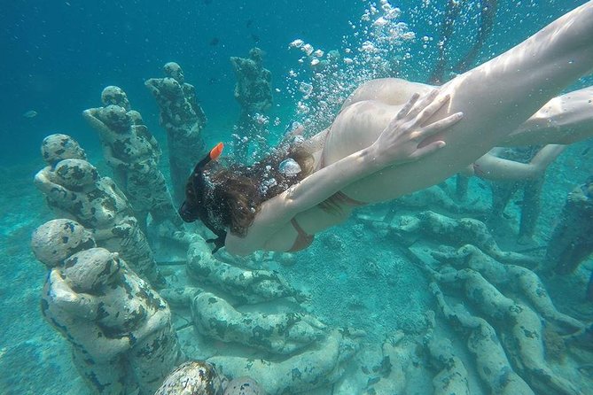 Private Snorkeling Gili Island (Coral, Statue and Turtle) - Stop four: lunch beside the beach