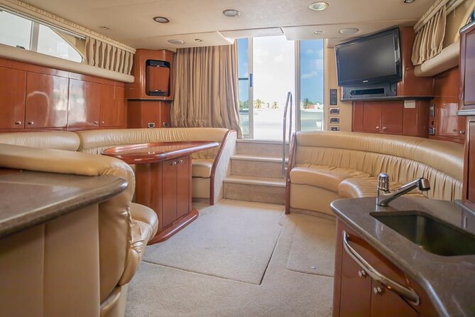 Private Yacht - 46 ft SeaRay Cancun Bay Snorkel 23P4 - Important cautions before you pay