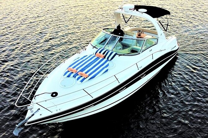 Private yacht charter for cruising & snorkeling in Cabo San Lucas - From the marina to Cabo’s famous arch