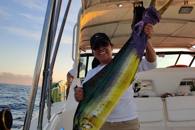 Private Yacht Ultimate Fishing and Snorkeling Adventure - 6 Hours - Swimming and snorkeling at Santa Maria or Chileno Bay
