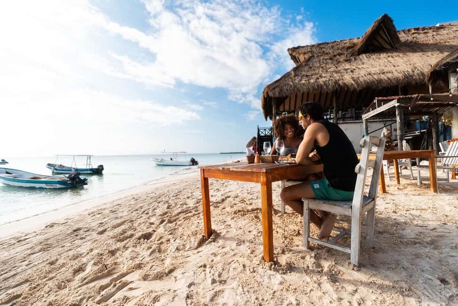 Puerto Morelos: National Reef Park Snorkeling & Beach Lunch - The hotel pickup and one-hour van ride