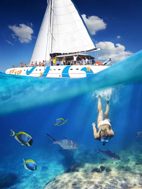 Puerto Plata: Catamaran Snorkeling Trip w/ Buffet & Open Bar - A 75-Foot Catamaran With Space to Spread Out
