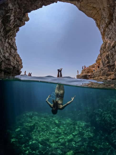 Pula: Kayaking,Snorkeling, Cliff jumping Tour with Wetsuit - Choosing the best time and preparing properly