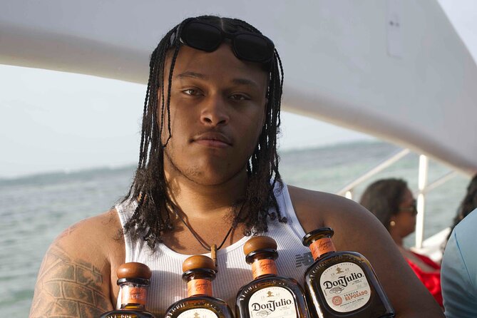 Punta Cana Booze Cruise, Snorkeling, Sand-Bar with Entertainment - The bar opens after snorkeling