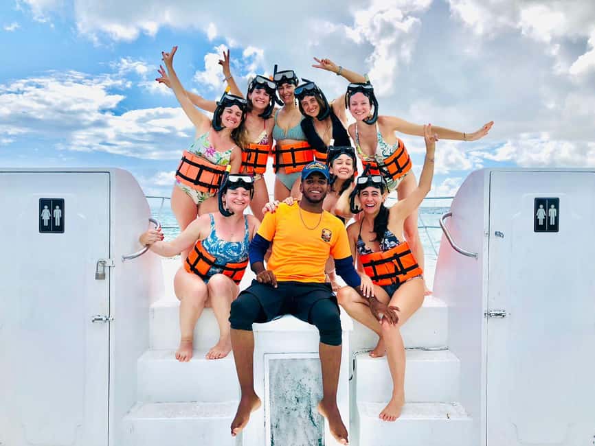 Punta Cana: Booze Cruise with Snorkel and Natural Pool Stop - What kind of Punta Cana boat trip is this?