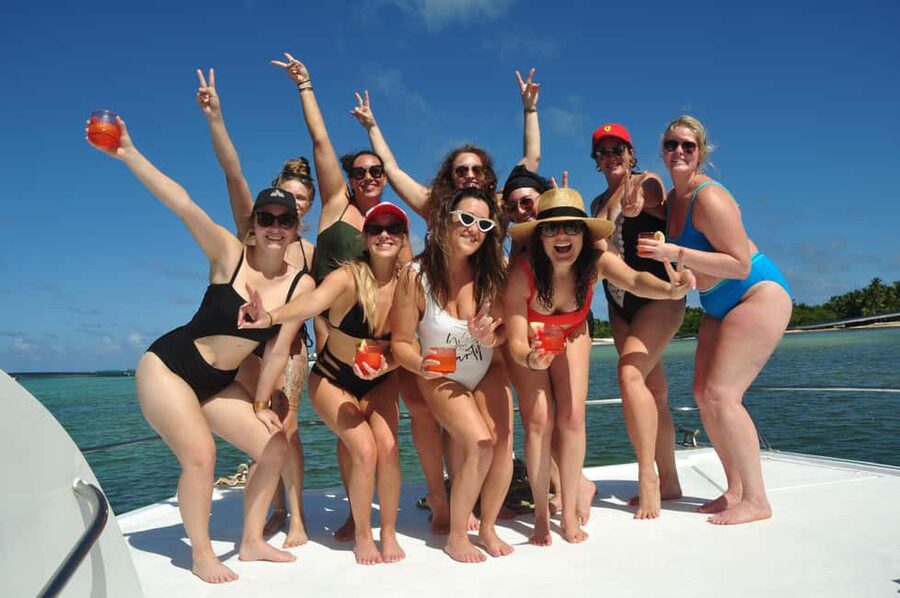 Punta Cana: Booze Cruise with Snorkel and Natural Pool Stop - Reef snorkeling for about 35 minutes