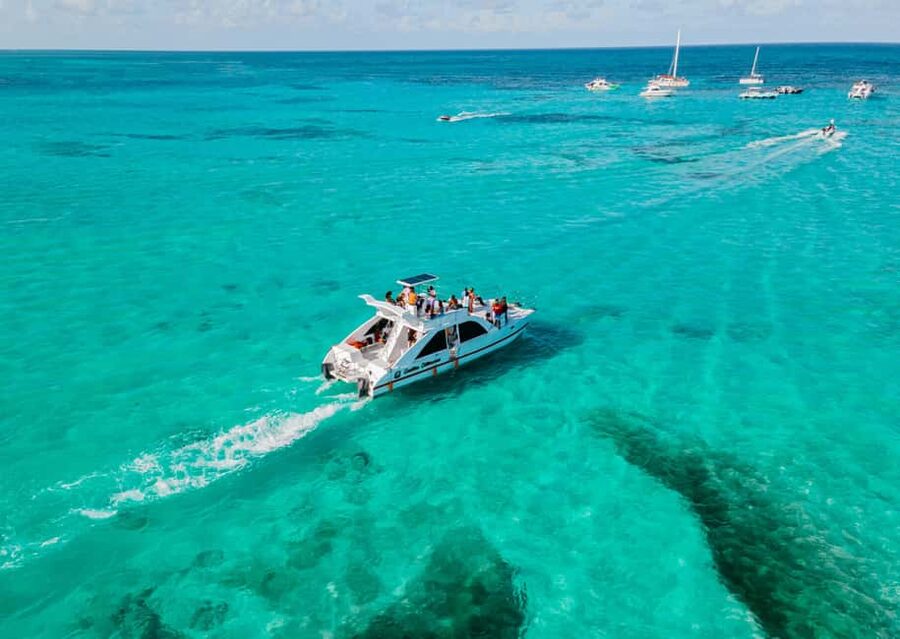 Punta Cana: Catamaran Tour with Reef Snorkeling and Open Bar - Family fit, motion, and what to pack