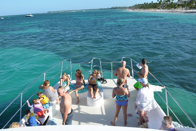 Punta Cana Combo Tour: Snorkeling, Catamaran Cruise & Parasailing - Parasailing above the Cortesito coast