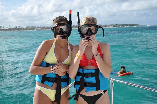 Punta Cana Parasailing & Snorkeling Cruise Experience - Timing problems and boat transfers