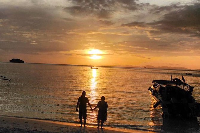 Railay and 4-Island Sunset Speedboat Cruise with Night Snorkel - Sunset food and the value of the $117.40 price