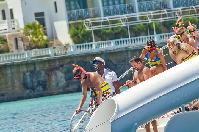 Reggae Catamaran and Snorkeling Open Bar Cruise Montego Bay - When the bar opens and the party starts