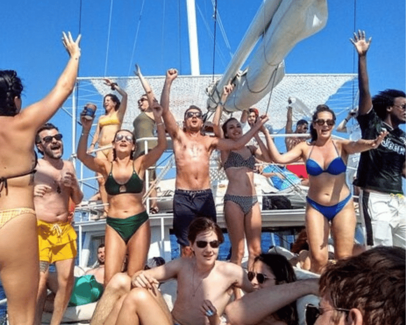 Rhodes: Boat Tour with Snorkeling, Gourmet Buffet & Open Bar - Service, comfort, and the small drawbacks