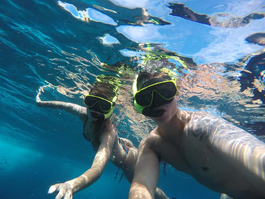 Rio: Snorkel & Swim with Turtles Tour at Tijuca Islands - The return ride and Rio from offshore