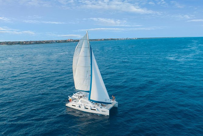 Riviera Maya Luxury Snorkeling Cruise with Lunch and Drinks - The real character of this four-hour catamaran trip