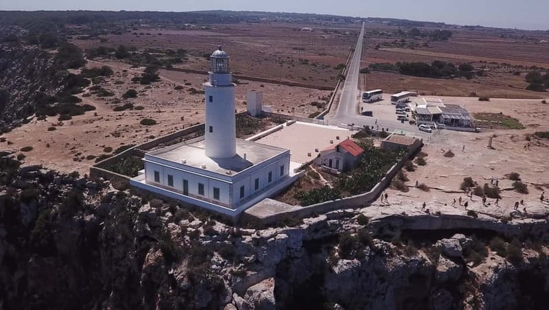 San Antonio: Es Vedrà & Formentera Boat Tour with Snorkeling - Who should book this experience?