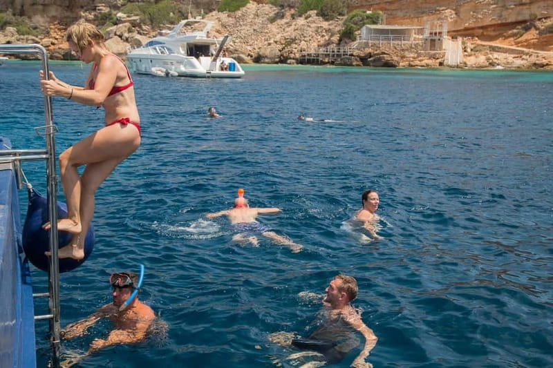 San Antonio: Es Vedrà & Formentera Boat Tour with Snorkeling - Free time on Formentera