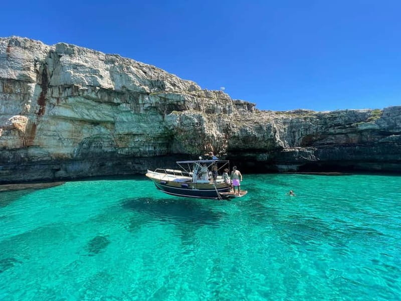 Santa Maria di Leuca : Tour in barca ,grotte e snorkeling - The final 30 minutes: snacks, drinks, and sunset