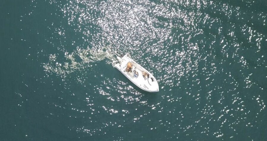Santorini: License-Free Boat Rental with Snorkeling Gear - Meeting the boat beside Notos hotel