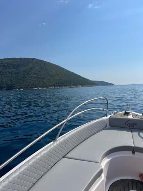 Saranda:Boat Tour to Kroreza with snorkelling,&umbrellas - What the $50 price really buys you
