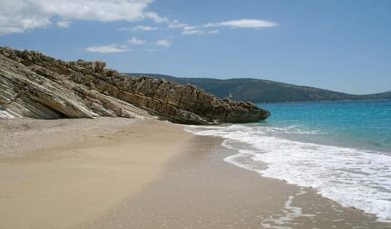 Sarandë: Boat Tour at Kroreza & Hidden Caves with Snorkeling - Who should book this tour?