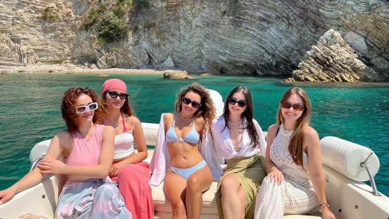 Sarande: Boat Tour to Krorez with Snorkle&Drinks&Swimming - Kakome Bay: clear water without a long beach stay