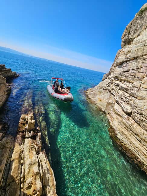 Sarandë: Boat Tour to Kroreza with Snorkel and free Umbrella - Practical packing advice for a better day