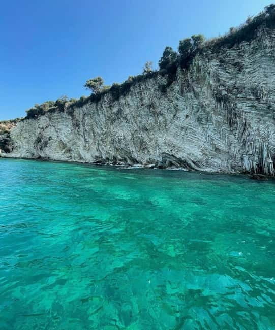 Sarandë:Krorez Boat Tour with Free Umbrella&Snorkelling mask - Key points at a glance