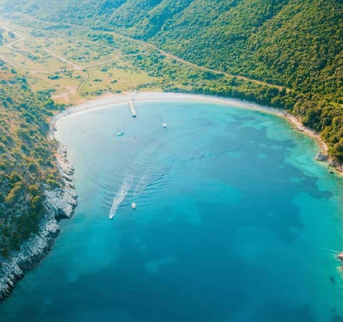 Sarandë:Krorez Boat Tour with Free Umbrella&Snorkelling mask - Kakome Beach offers the first swim