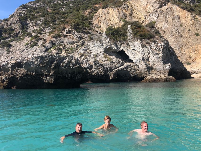 Sesimbra: Arrábida Beaches & Caves Boat Tour with Snorkeling - What three hours really feels like on this boat