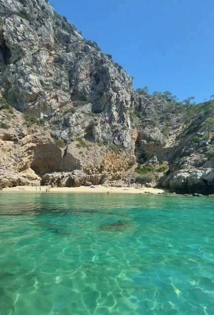 Sesimbra: Secret Bays and Beaches Boat Tour with Snorkeling - Key points to know before booking