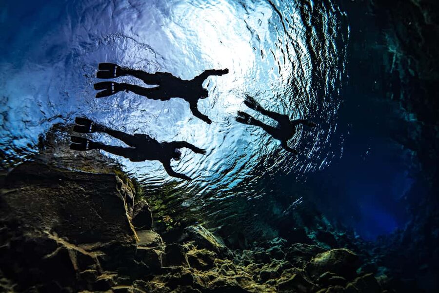 Silfra: Snorkel Between Continents. Free Professional Photos - Key points at a glance