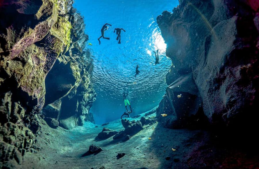 Silfra: Snorkel Between Continents. Free Professional Photos - Meeting at Thingvellir P5 parking lot