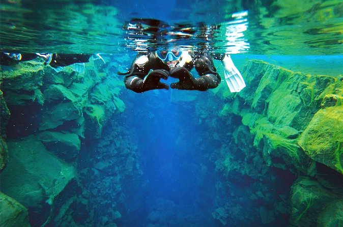 Silfra Snorkeling Between Continents Photos Included- Self Drive - The guides make a practical difference
