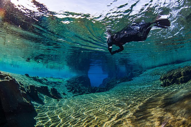 Silfra: Snorkeling Between Tectonic Plates - Meet on Location - What the $154 price really buys you