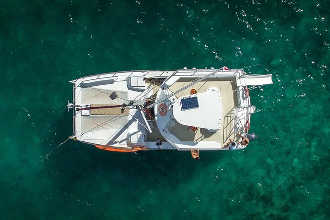 Small Group Snorkeling Cruise with Open Bar and Light Snacks - Drinks, Snacks, and the Open Bar