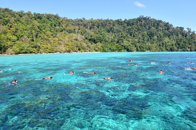 Snorkel Adventure Sea Tour to Koh Rok and Koh Haa from Koh Lanta - The morning pickup and speedboat ride
