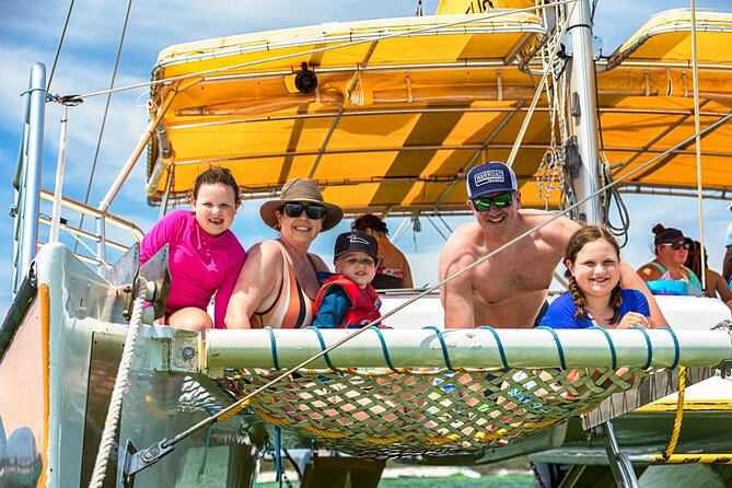 Snorkel & Dolphin Sightseeing Tour Aboard the Footloose - The crew makes the biggest difference