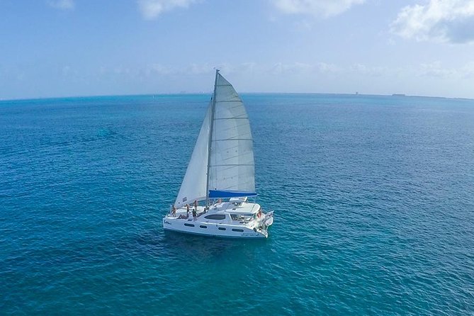 Snorkeling Adventure at Isla Mujeres Includes Lunch and Open Bar - Choosing classic or Platinum
