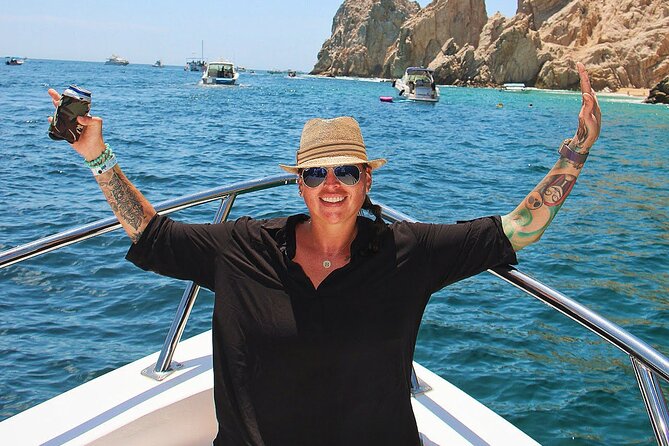 Snorkeling and whale watching Tour in Cabo - Neptune’s Finger: the longer snorkeling session