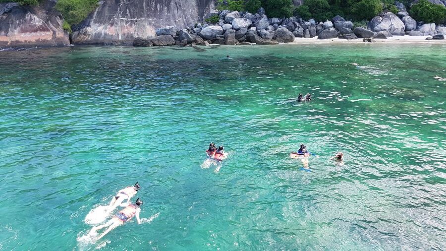 Snorkeling Cham Island: Snorkeling Tour by Speed Boat - A Vietnamese seafood lunch at Cham Jungle Restaurant