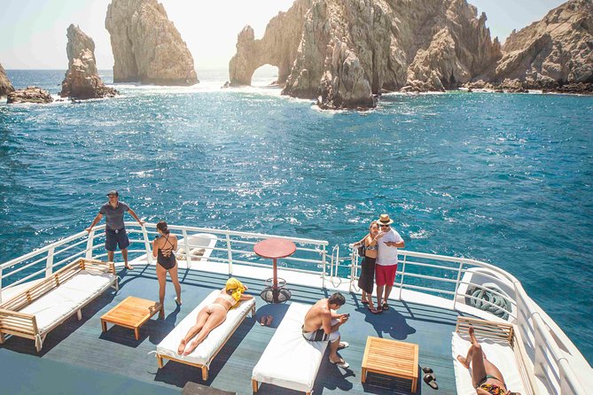 Snorkeling tour in Cabo San Lucas - How the crew handles changing conditions