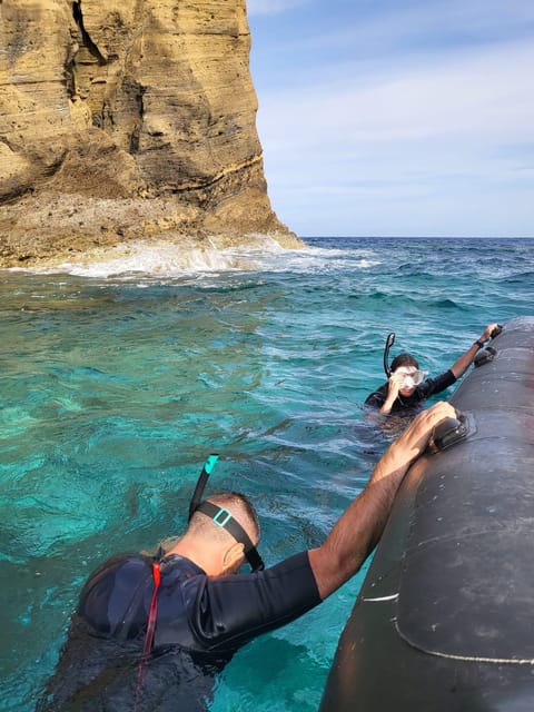 Snorkeling Tour- Vila Franca do Campo Islet - The boat circuit around Vila Franca do Campo Islet