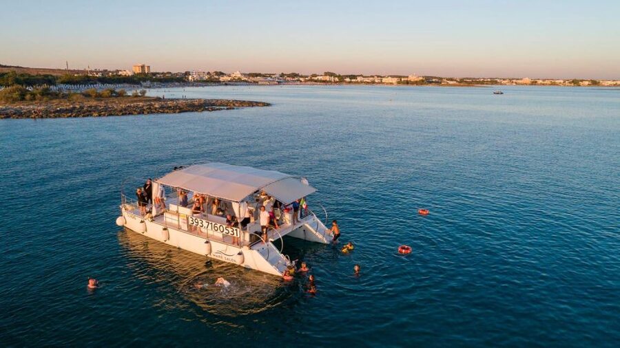 Snorkeling tour with aperitif in Porto Cesareo - Heart Island and the story behind its shape