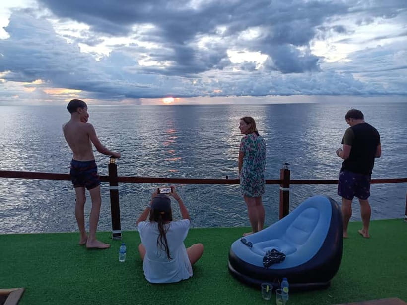Snorkeling Tour with meals and BBQs - Cocktail - Sunset⭐⭐⭐⭐⭐ - The Koh Nang Yuan Viewpoint Question
