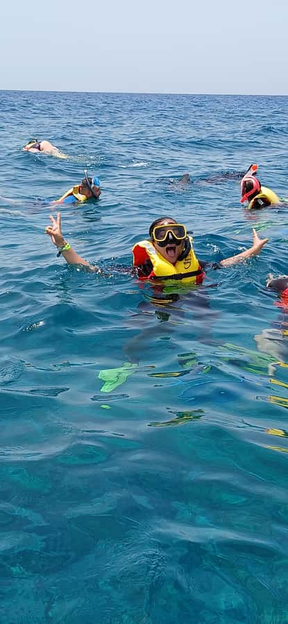 Snorkelling trip with certificate local guide - The guide and the local feel