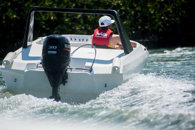 Speedboat and snorkel tour: Single Passenger Boat - Snorkeling near the reefs and underwater museum